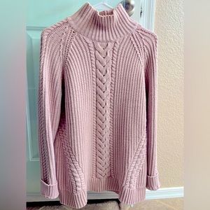 Lululemon Woven Knit Turtleneck Sweater, Size 6 but fits loose like typical 8-12